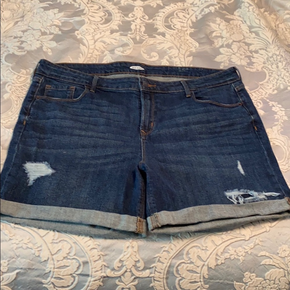 Old Navy Jean Shorts size 14